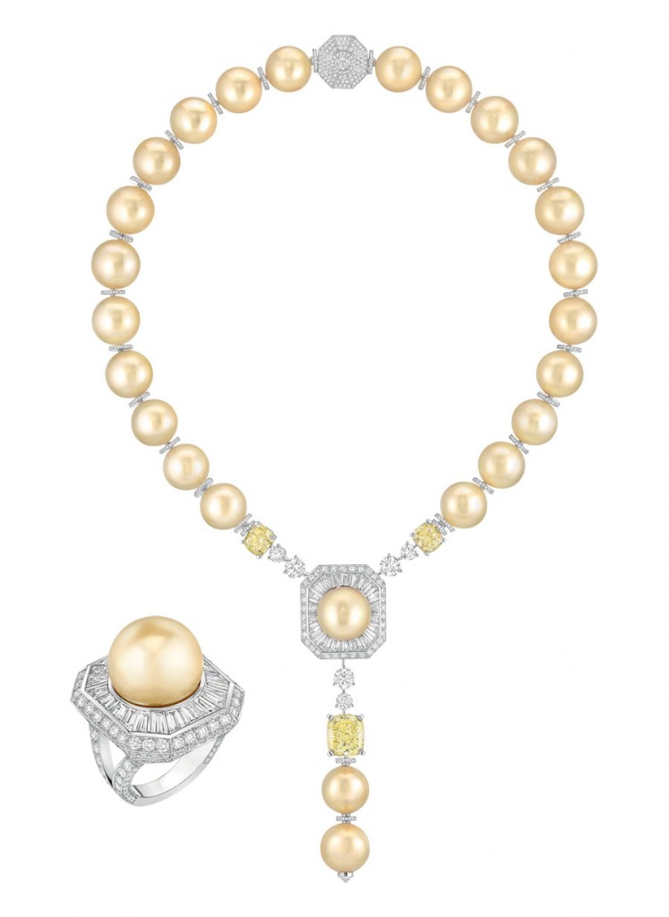 Perles Royales ring and necklace in white gold and platinum set with 3 cushion-cut yellow diamonds of 3.4, 3.6 and 10 carats, 1025 brilliant-cut diamonds for a total weight of 11.2 carats, 24 baguette-cut diamonds for a total weight of 4.8 carats and 25 South Sea cultured pearls of 14 to 16.2 mm diameter