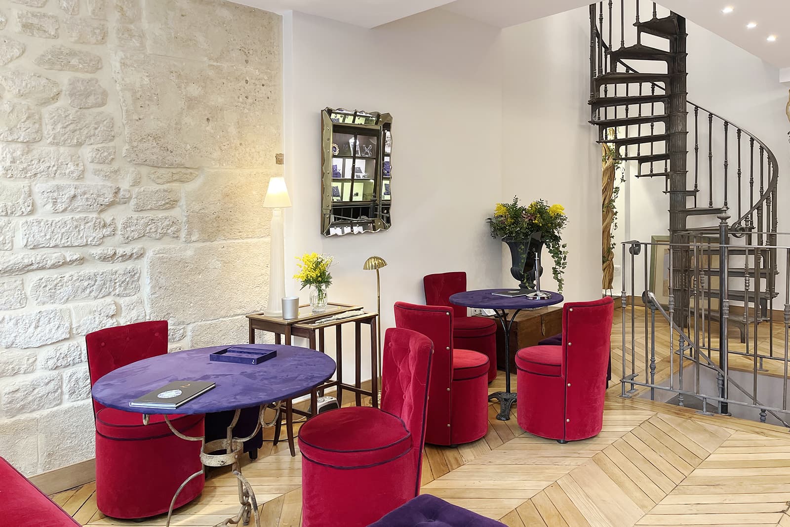 The new Isabelle Langlois boutique has ample space for designing bespoke jewels with clients