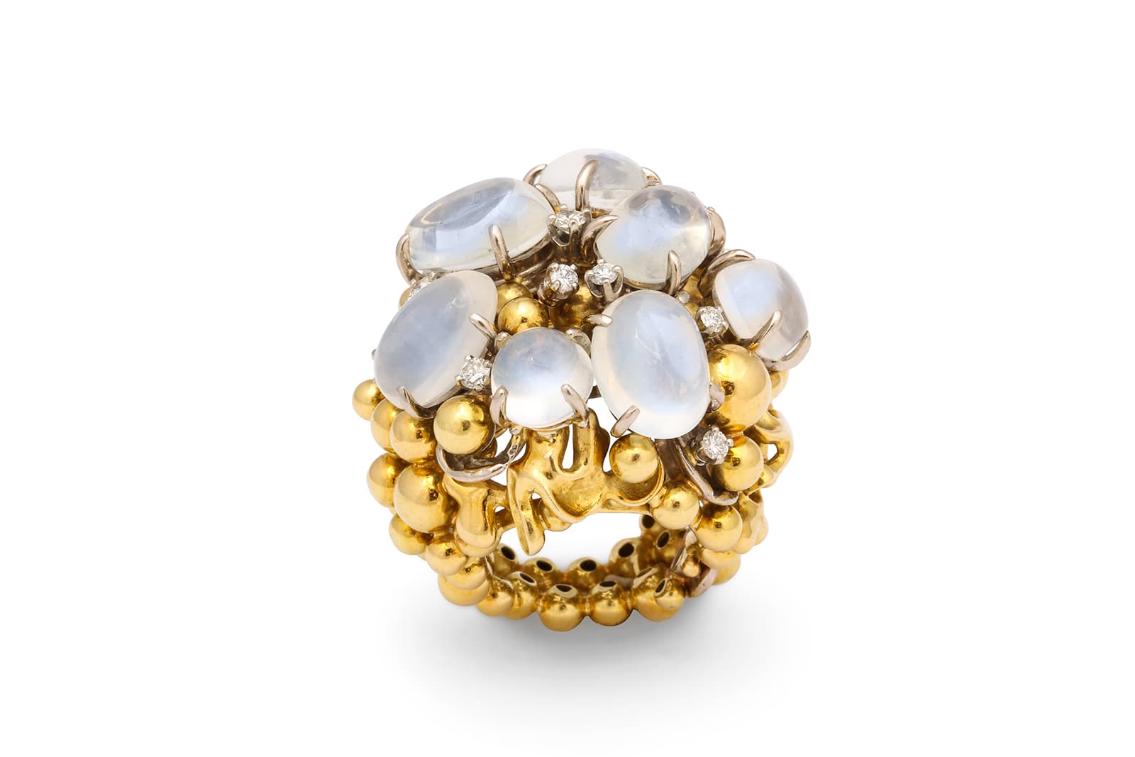 A La Vieille Russie ring in moonstone, diamonds and yellow gold
