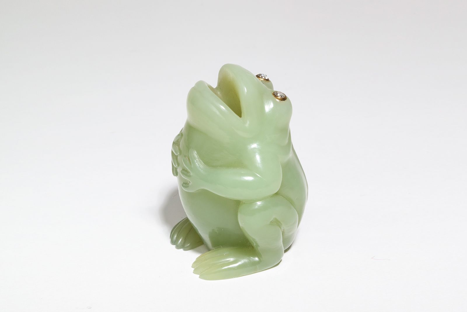A La Vieille Russie Faberge frog