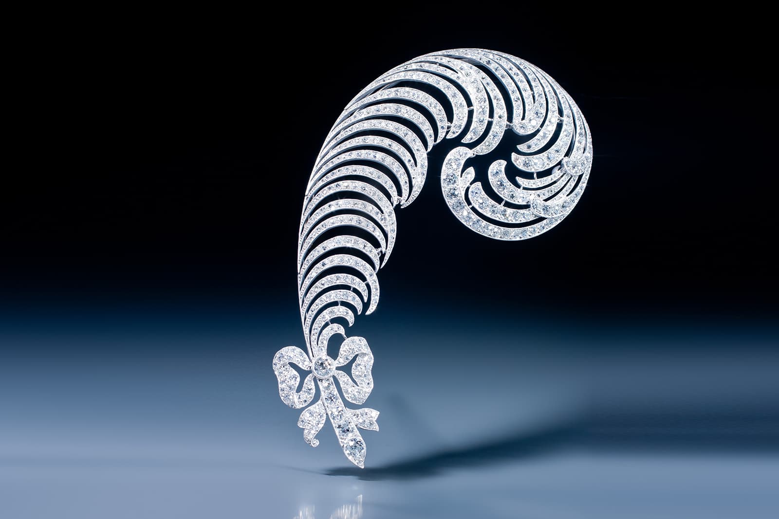 Epoque Fine jewels feather brooch in platinum and diamonds by Cartier, circa 1912