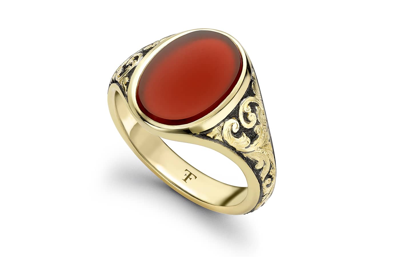  Theo Fennell gold and carnelian dignet Ring