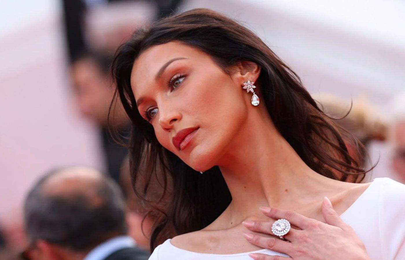  Bella Hadid in diamond jewellery by Chopard at the Cannes Film Festival 2022