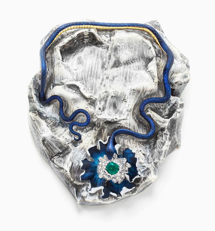 VICTOIRE DE CASTELLANE / Lunae Lumen Stine Mummy Blue © Victoire de Castellane. Courtesy Gagosian Gallery / Photo Vito Flamminio